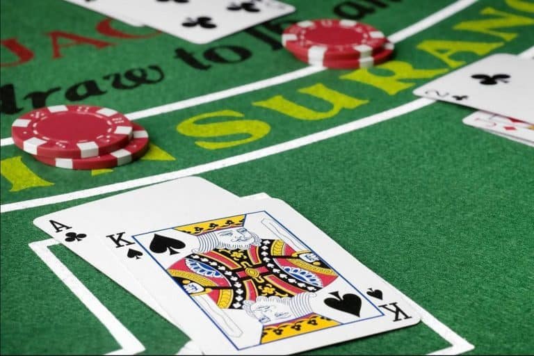 Studio live dealer China Pools dengan kamera multi-angle dan dealer profesional
